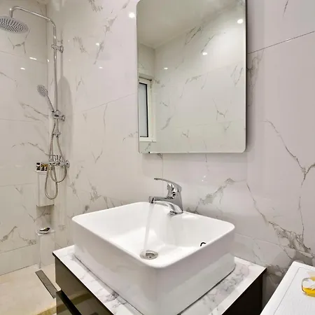 Esmes * Corfu (city)